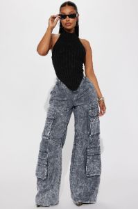 Kinslie Sweater Top - Black sold by Fashion Nova