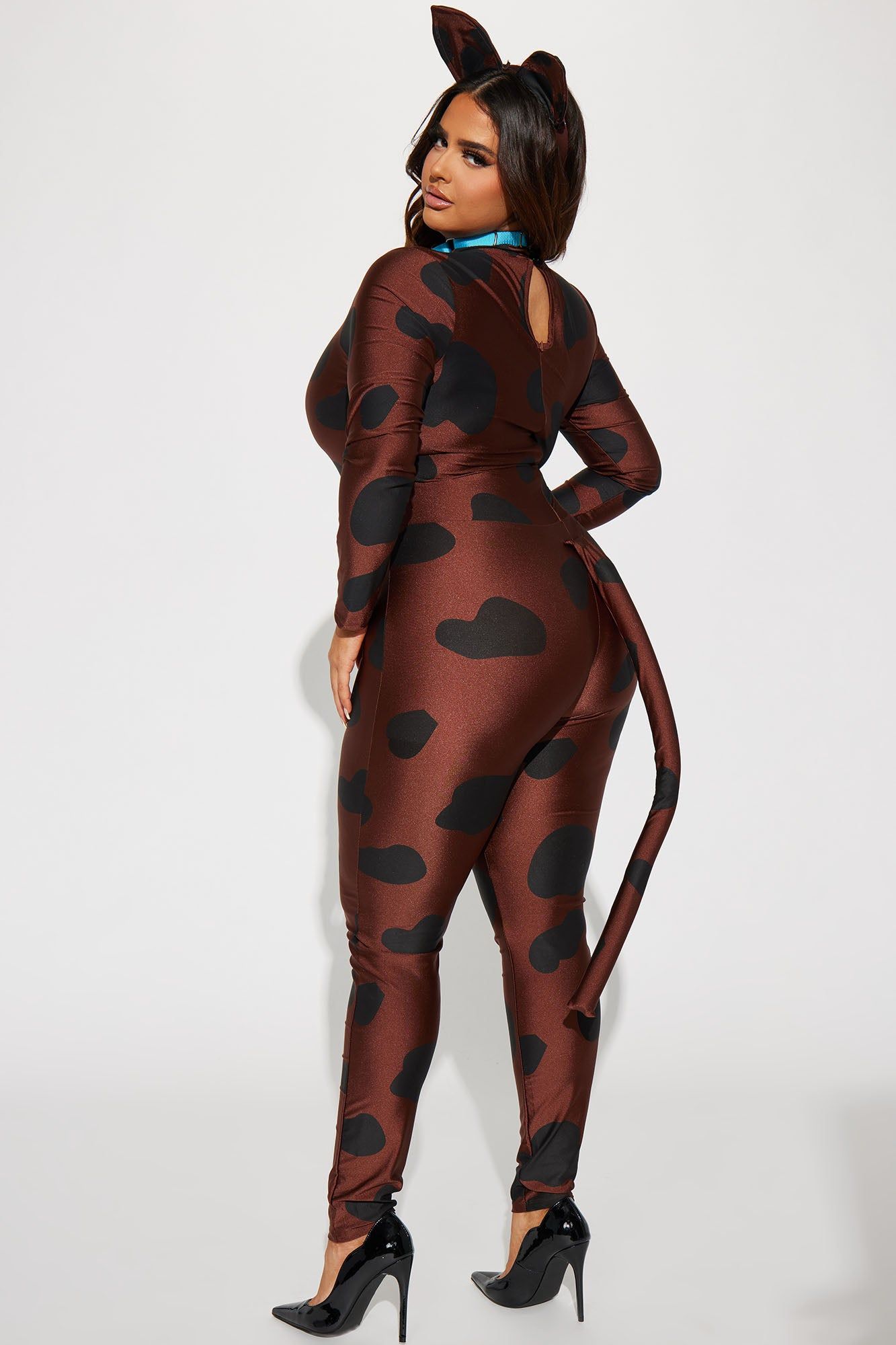 Solving Mysteries Pup Jumpsuit 3 Piece Costume Set - Brown/combo sold by Fashion Nova product image thumbnail 8