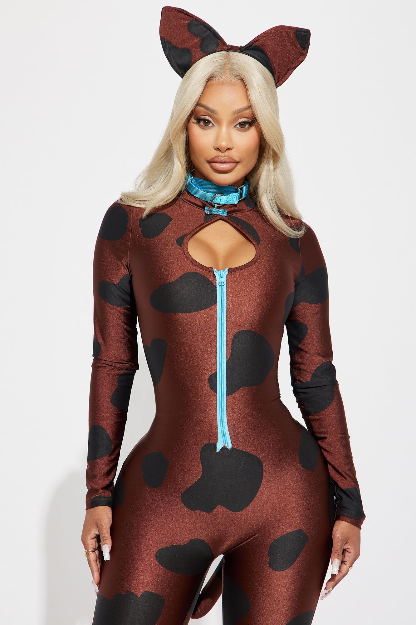 Solving Mysteries Pup Jumpsuit 3 Piece Costume Set - Brown/combo sold by Fashion Nova product image thumbnail 2