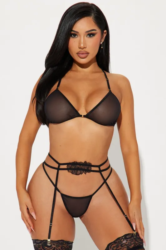 Little Bit Sassy Mesh 3 Piece Garter Set - Black sold by Fashion Nova
