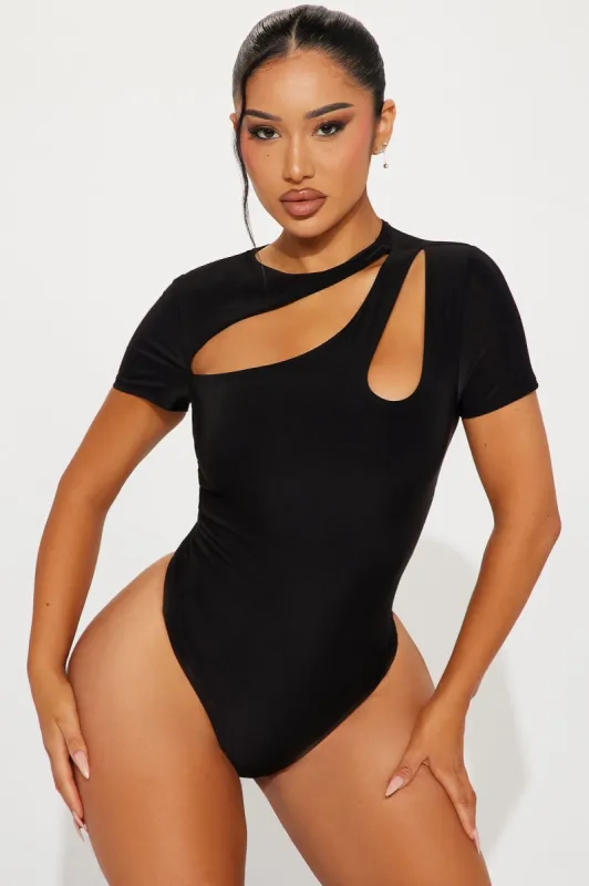 Keilani Short Sleeve Bodysuit - Black sold by Fashion Nova