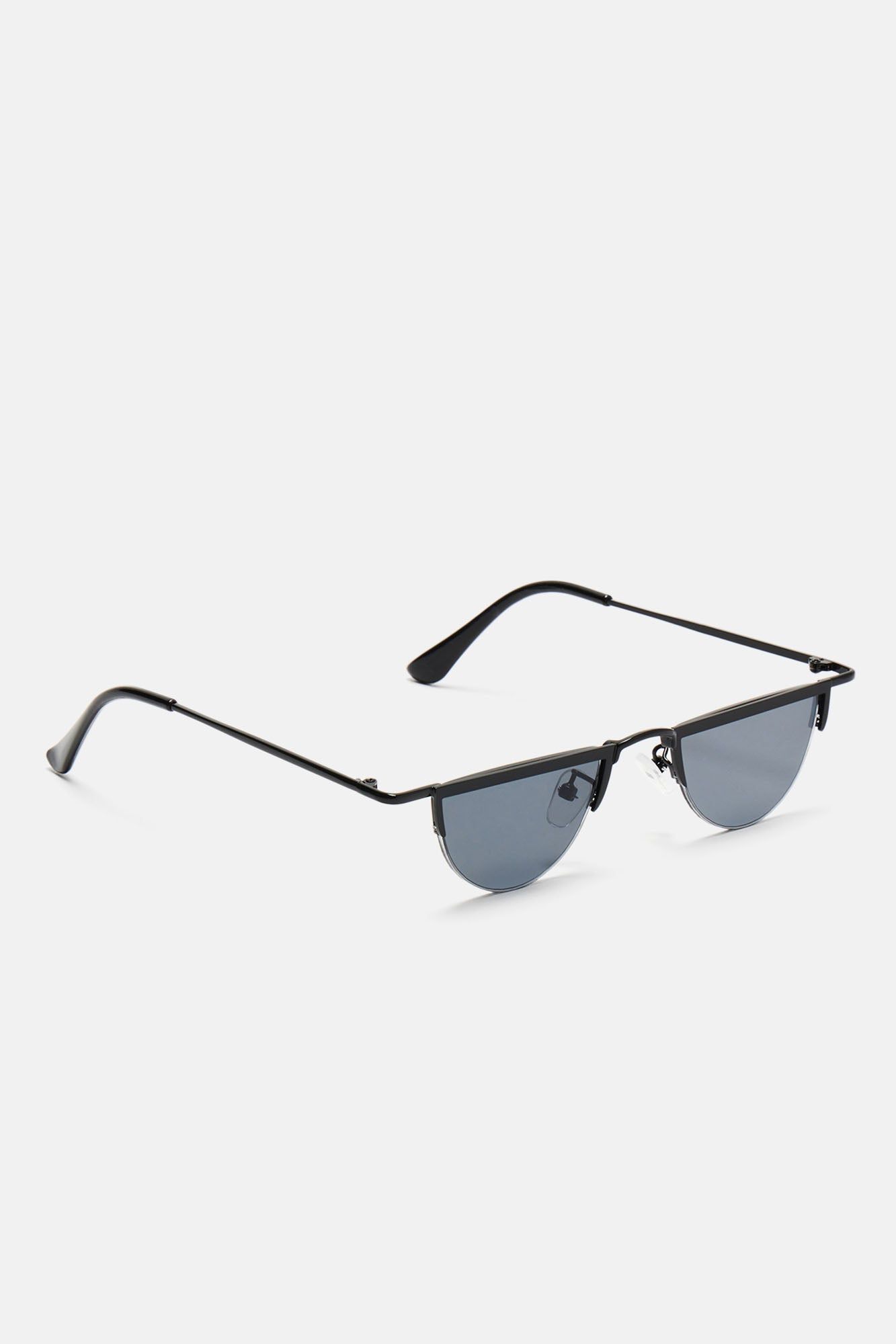 Cabana Club Sunglasses - Black/Smoke sold by Fashion Nova product image thumbnail 3