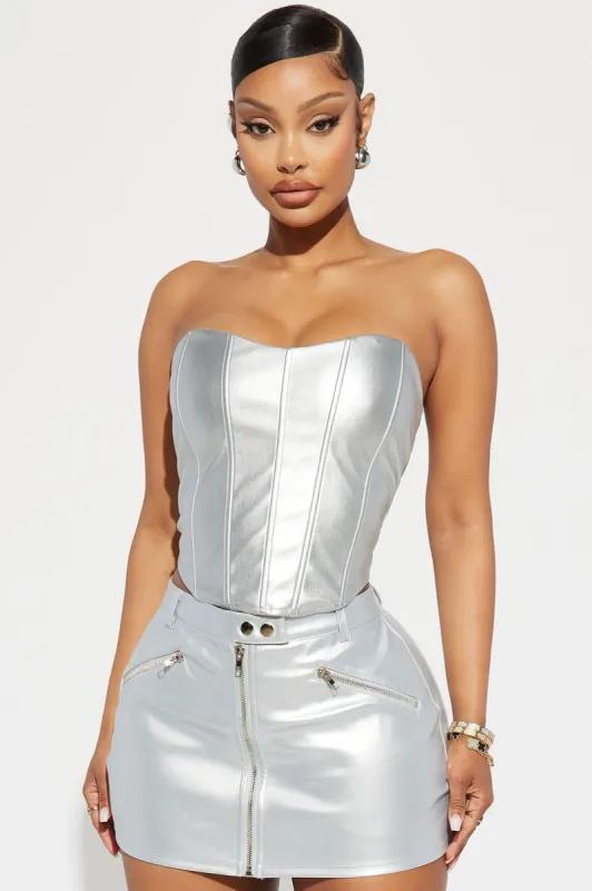 Keep On Lookin Corset - Silver sold by Fashion Nova