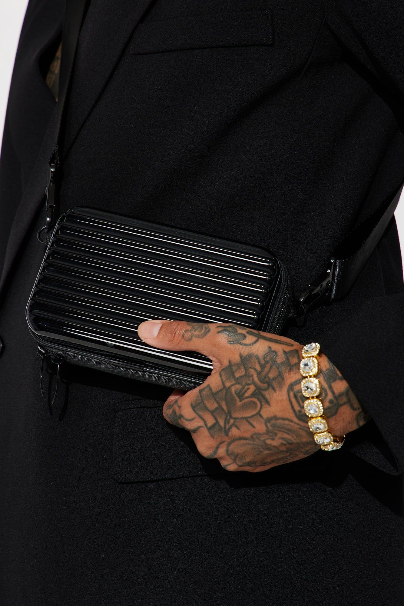 On The Pursuit Crossbody - Black sold by Fashion Nova