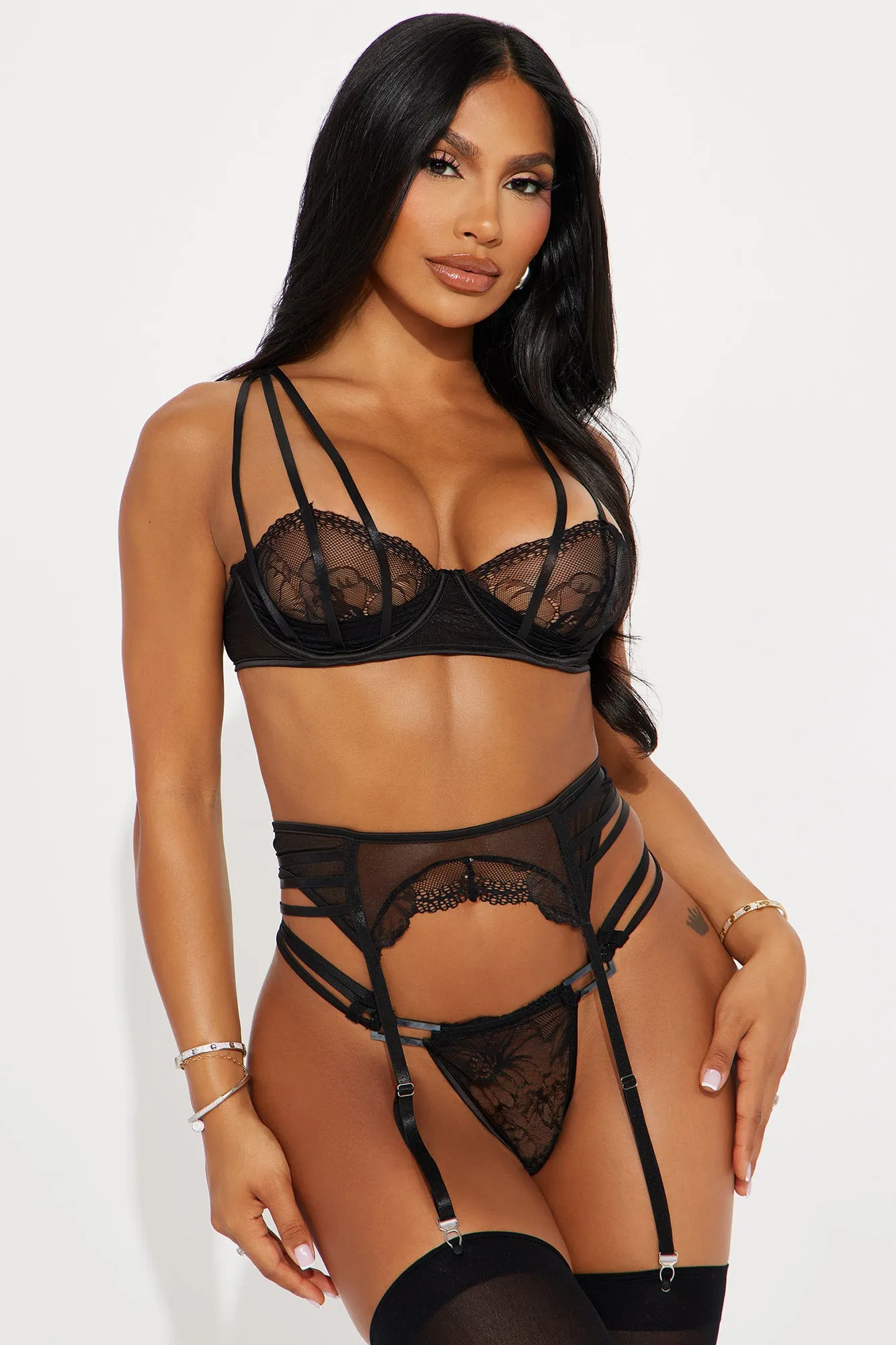 Just For Tonight Lace 3 Piece Garter Set - Black sold by Fashion Nova