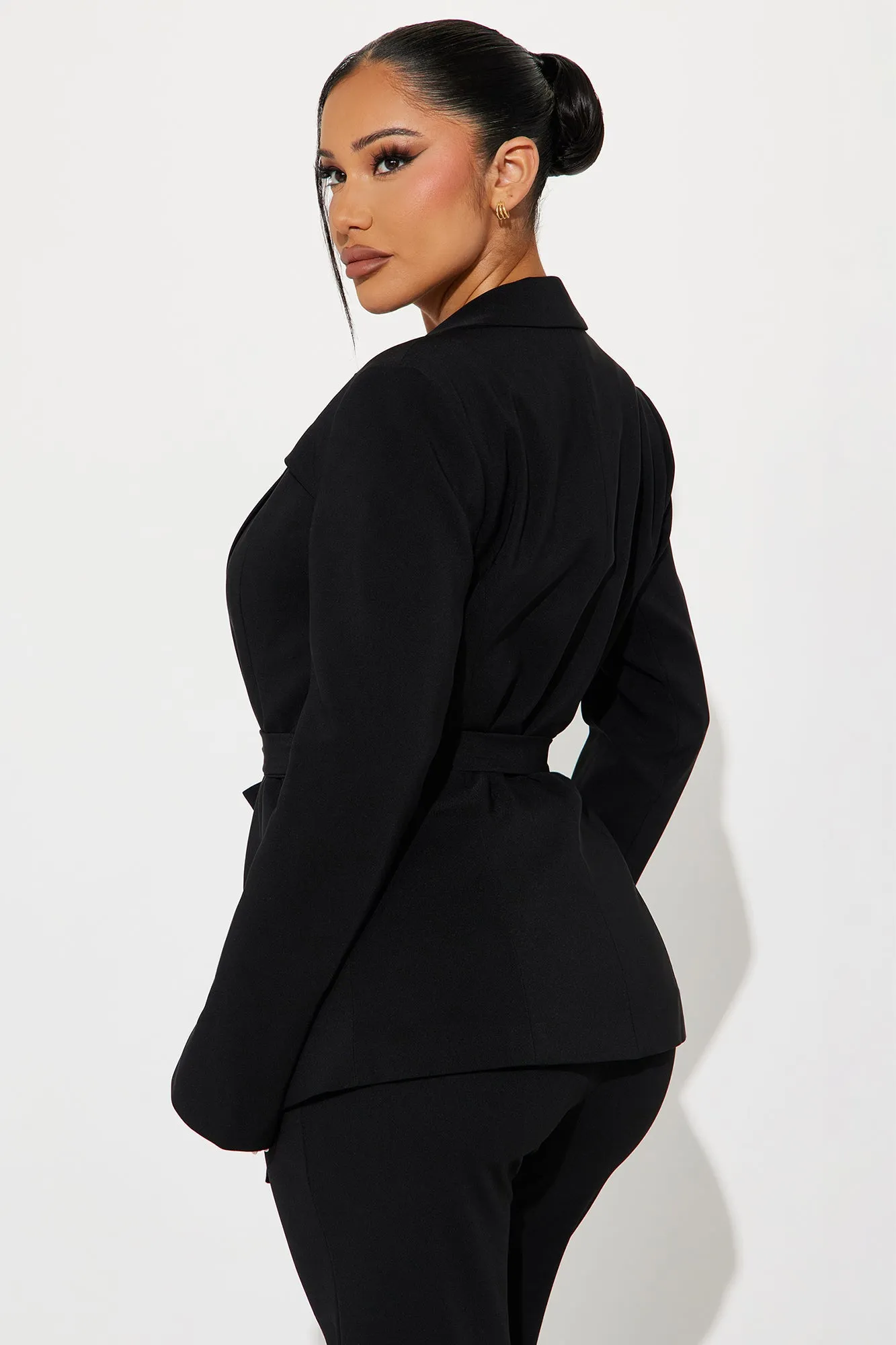 About Her Business Blazer - Black sold by Fashion Nova product image thumbnail 3