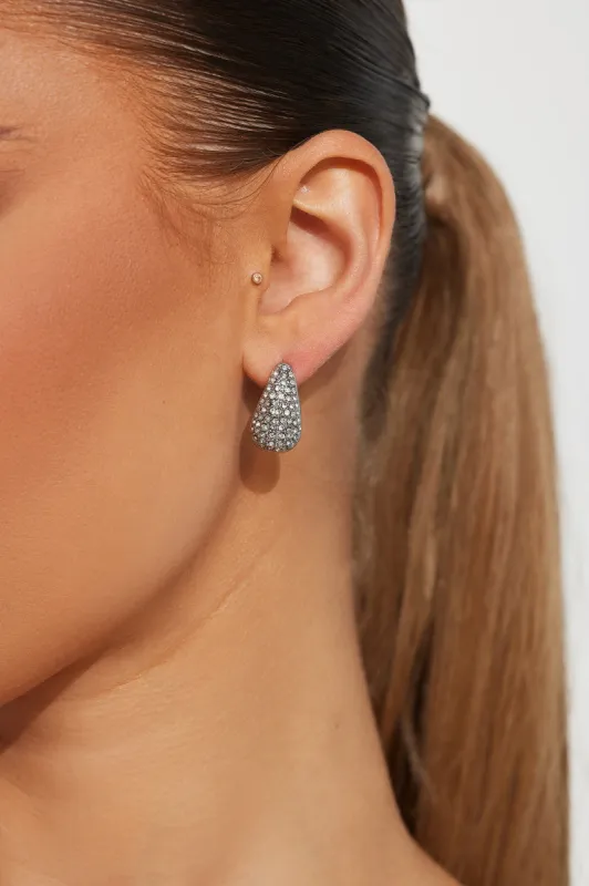 Mini Diamantes En El Mar Earrings - Silver sold by Fashion Nova