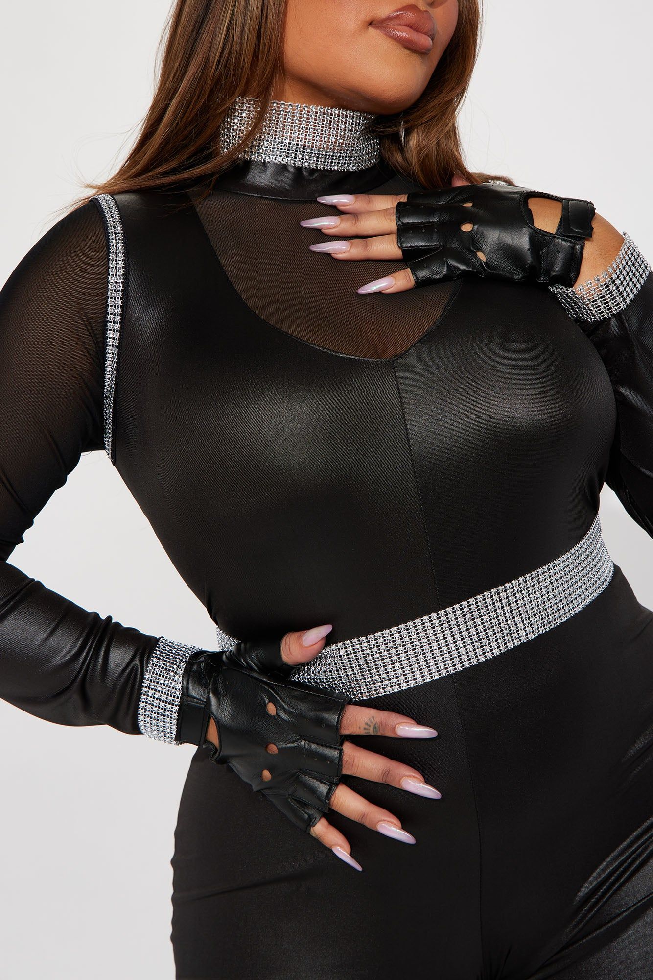 Steal The Jewels Cat 3 Piece Costume Set - Black sold by Fashion Nova product image thumbnail 4