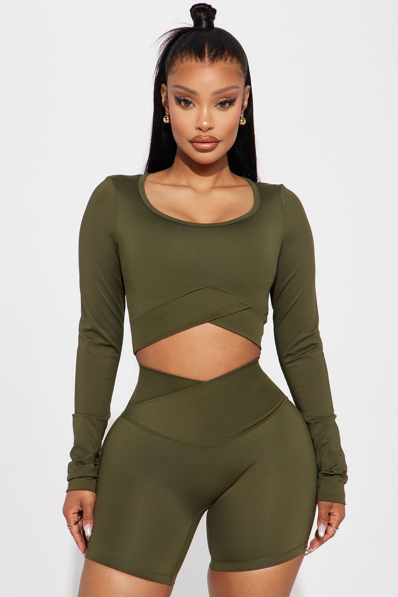 Hard Flex Elevate Active Top - Olive sold by Fashion Nova