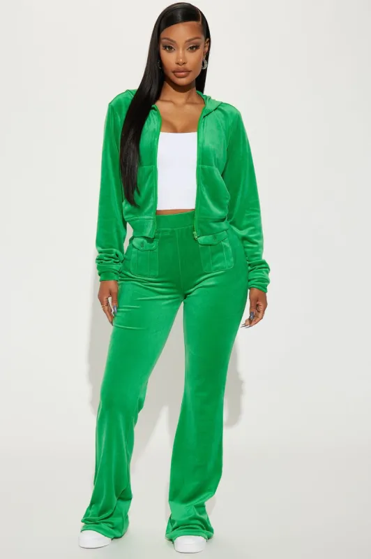 My Favorite Velour Pant Set - Kelly Green sold by Fashion Nova