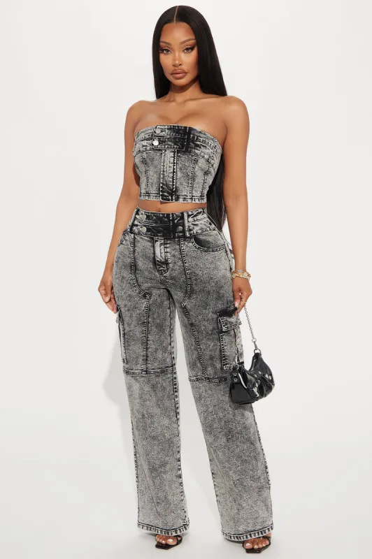 Making Claims Stretch Cargo Straight Leg Jeans - Black Wash sold by Fashion Nova