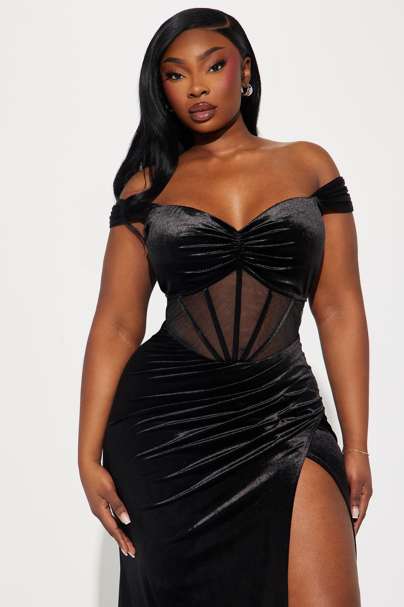 Hannah Velvet Gown - Black sold by Fashion Nova product image thumbnail 5