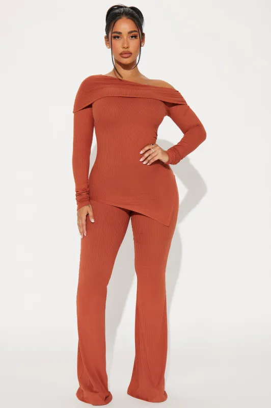 Devan Off Shoulder Pant Set - Rust sold by Fashion Nova