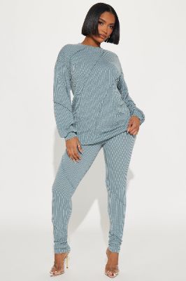 Lounge Vibes Legging Set - Sage sold by Fashion Nova