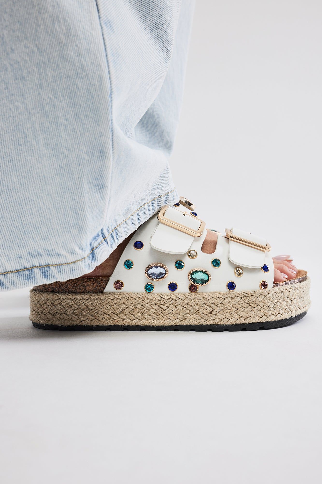 Members Only Platform Slides - White sold by Fashion Nova product image thumbnail 3