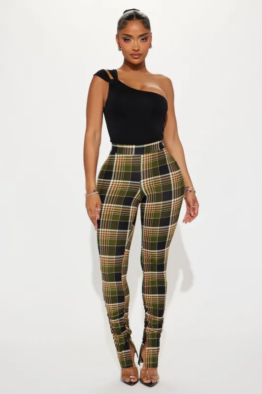 Metro Chic Plaid Stacked Pant - Green/combo sold by Fashion Nova
