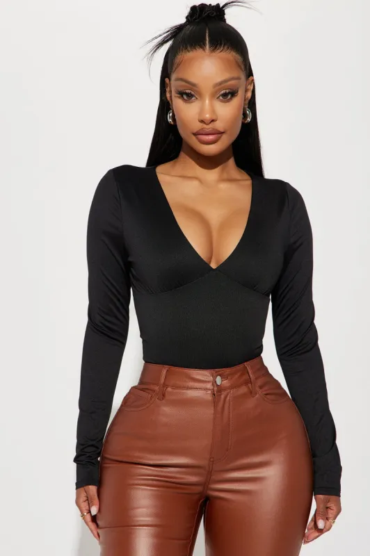 Tina Double Lined V-Neck Top - Black sold by Fashion Nova