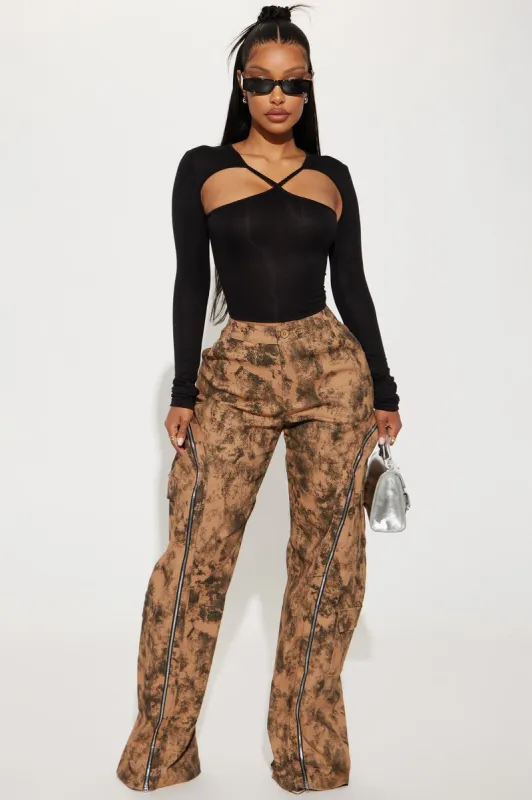 Had You Fooled Mineral Wash Pant - Khaki sold by Fashion Nova