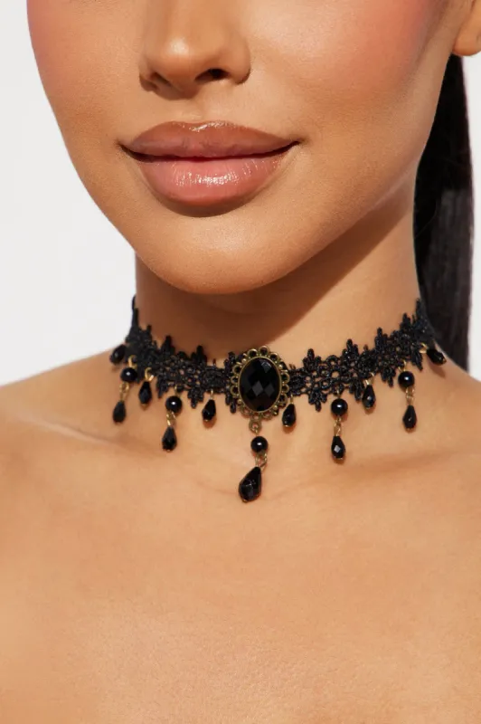 Fashionista Choker Necklace - Black sold by Fashion Nova
