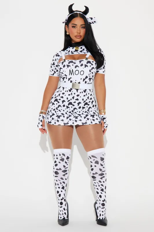 Cow Queen 5 Piece Costume Set - White/Black sold by Fashion Nova