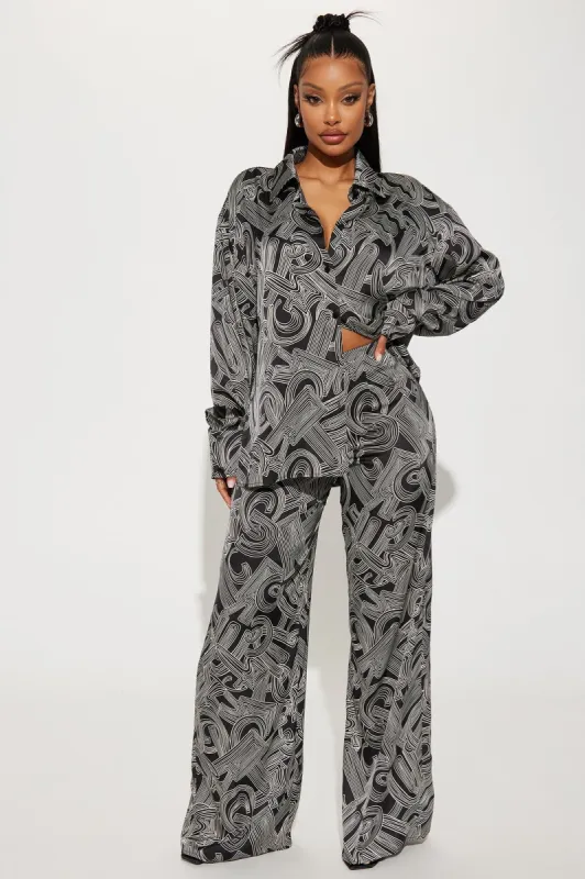 Ari Abstract Satin Pant Set - Black/combo sold by Fashion Nova