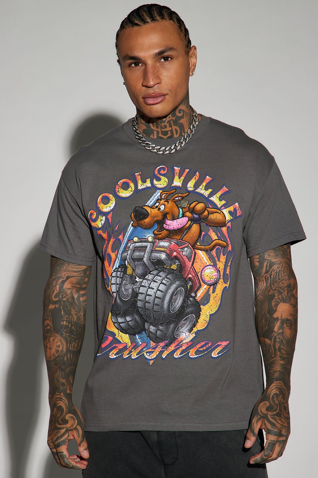 Scooby Doo Crushin Short Sleeve Tee - Charcoal sold by Fashion Nova