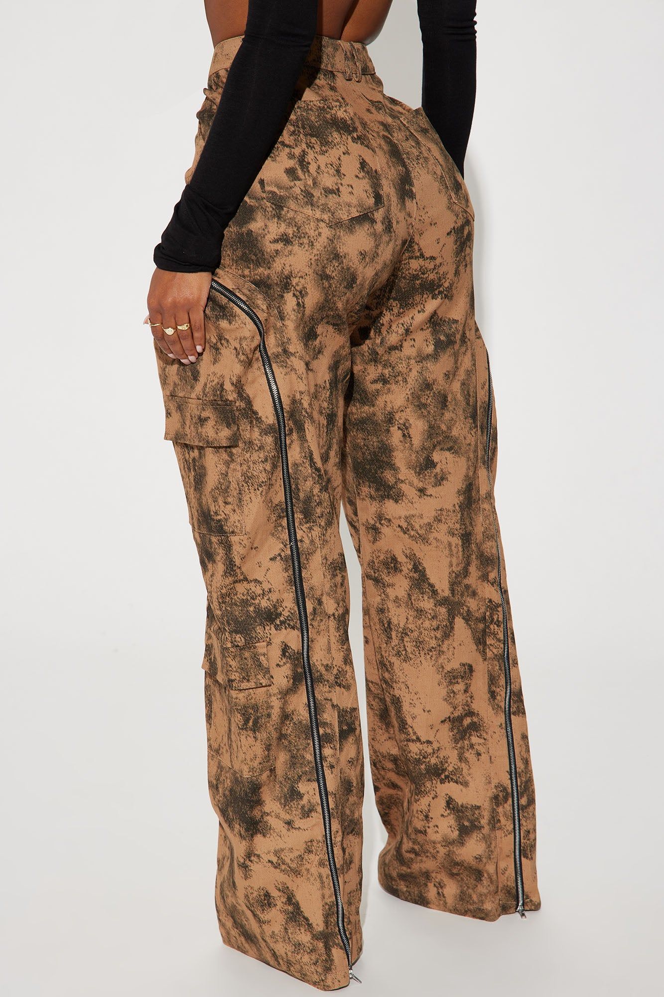 Had You Fooled Mineral Wash Pant - Khaki sold by Fashion Nova product image thumbnail 4