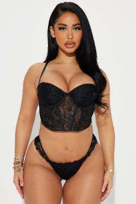 Feeling Floral Corset 2 Piece Set - Black sold by Fashion Nova