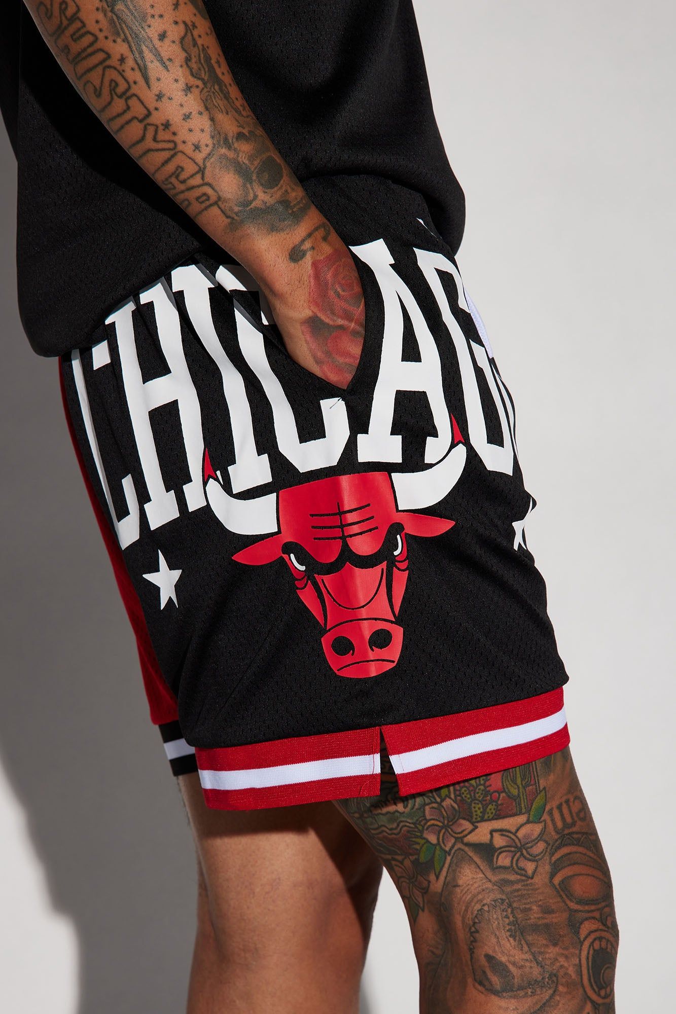 Bulls OG Mesh Shorts - Black/Red sold by Fashion Nova product image thumbnail 5