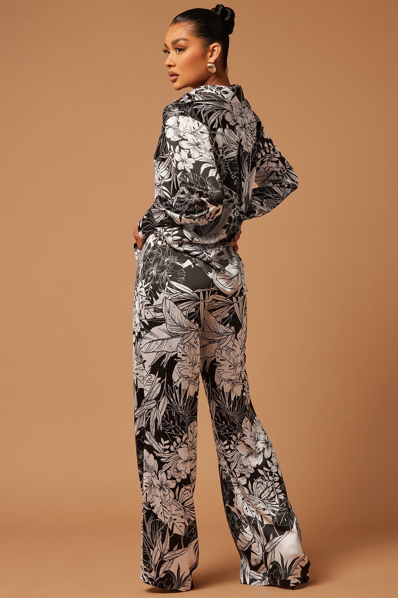 Havana Satin Pant Set - Black/White sold by Fashion Nova product image thumbnail 4