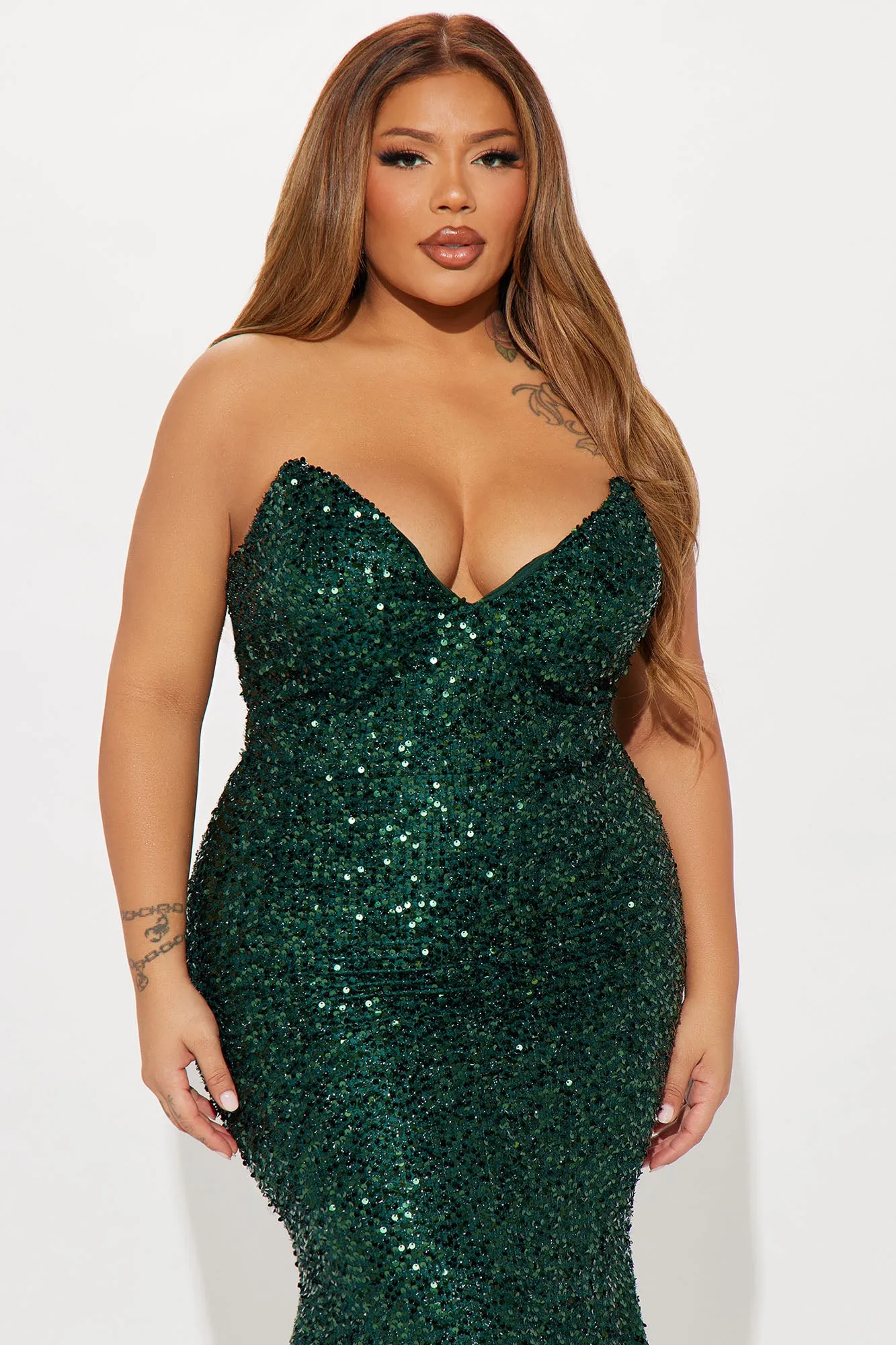 Rosalind Sequin Gown - Emerald sold by Fashion Nova product image thumbnail 5