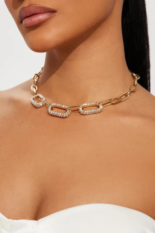 Strong Connection Choker - Gold sold by Fashion Nova