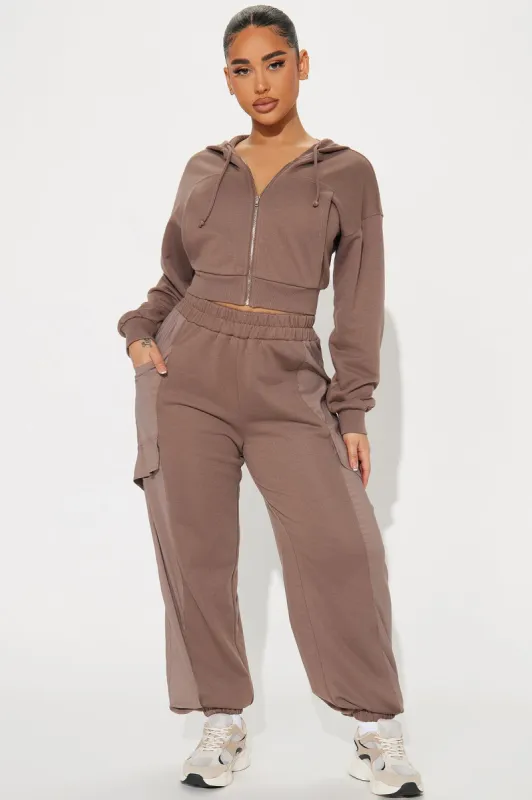 Live Like Me Jogger Set - Brown sold by Fashion Nova