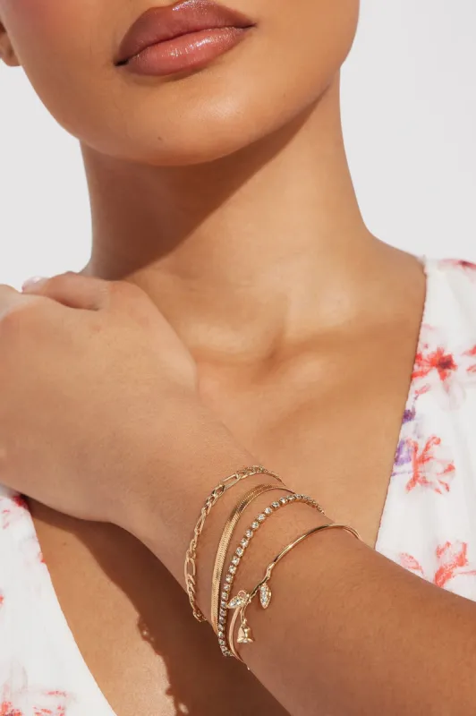 La Vida Bella 4 Piece Barcelet Set - Gold sold by Fashion Nova