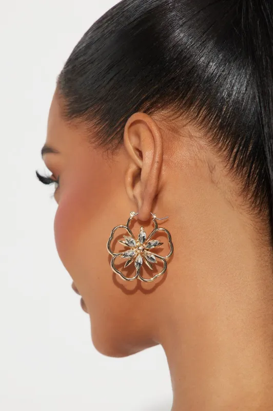Pretty To Look At Floral Earrings - Gold sold by Fashion Nova