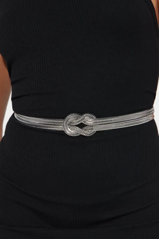 Welcome To My World Chain Belt - Silver sold by Fashion Nova