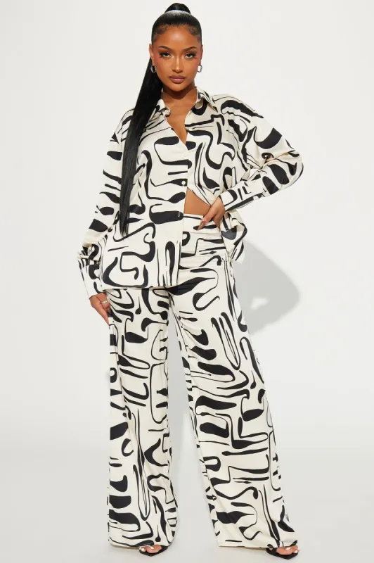 Sara Abstract Satin Pant Set - Black/combo sold by Fashion Nova