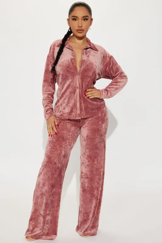 Valery Velour Pant Set - Mauve sold by Fashion Nova