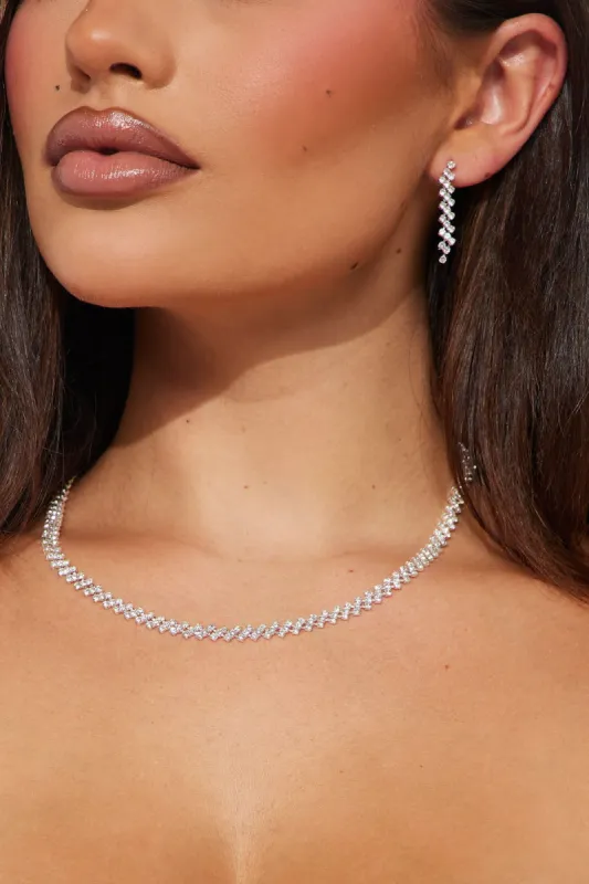 Save The Last Dance Necklace And Earring Set - Silver made by Fashion Nova