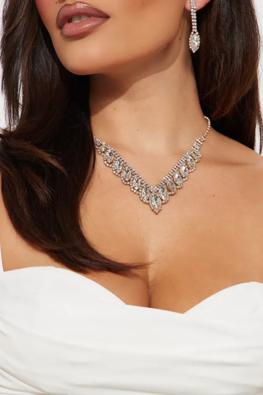 Fancy Seeing You Necklace And Earring Set - Gold sold by Fashion Nova