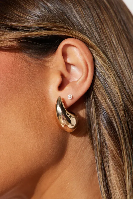 En El Mar Earrings - Gold sold by Fashion Nova