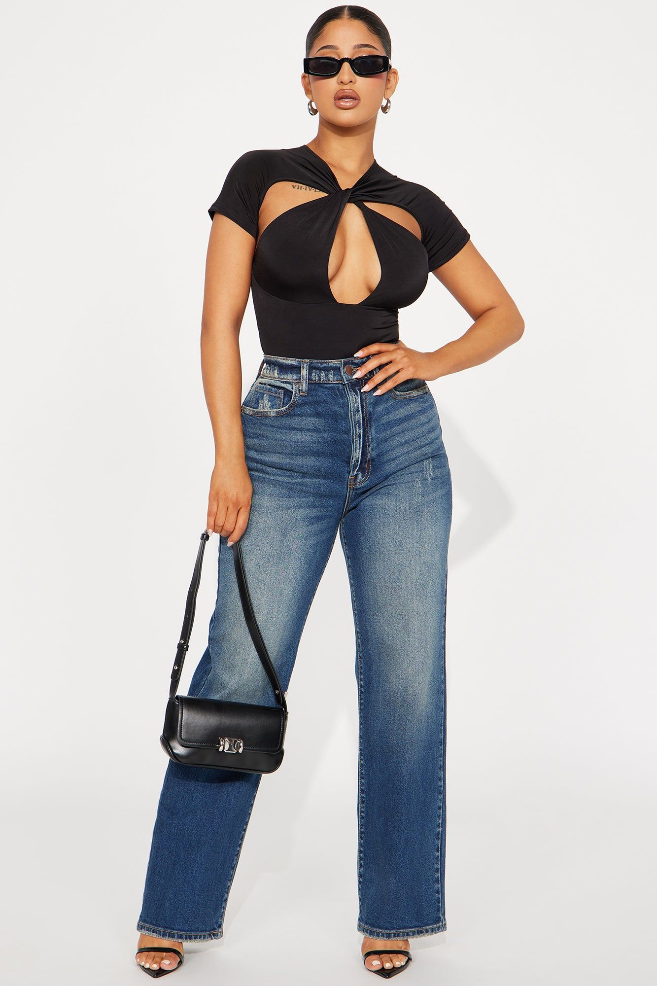 Don't Get It Twisted Short Sleeve Bodysuit - Black sold by Fashion Nova