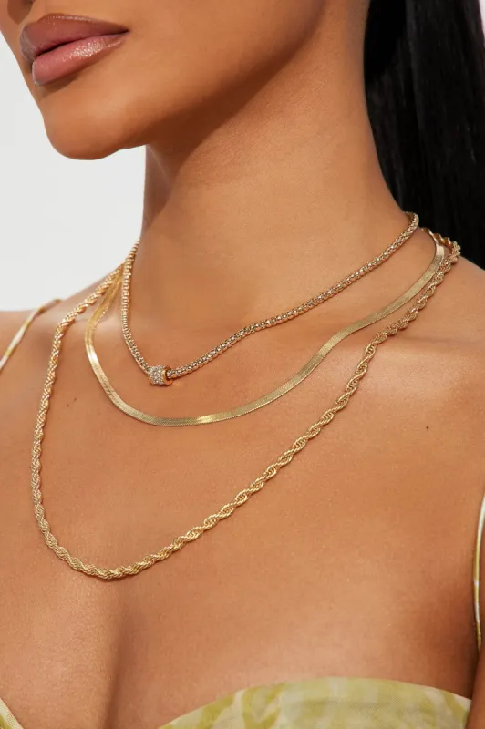 You'll Be Back Necklace - Gold sold by Fashion Nova