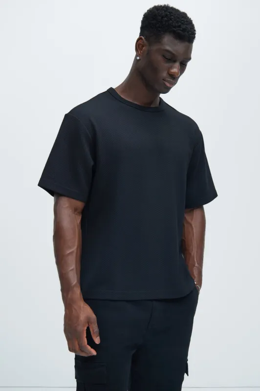 Kamryn Textured Relaxed Short Sleeve Tee - Black sold by Fashion Nova