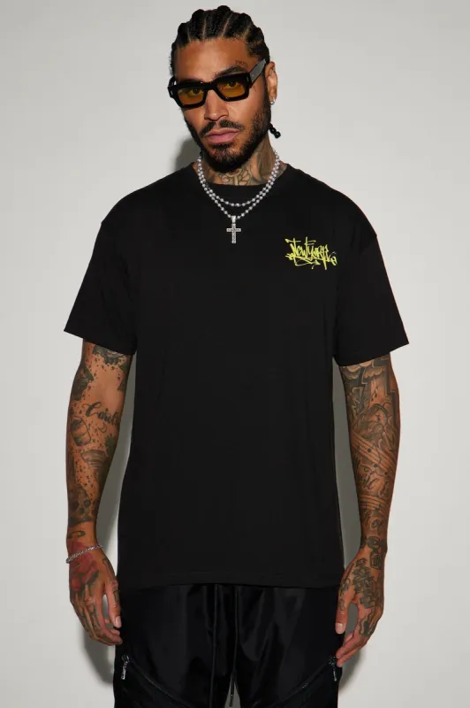 New York Co Short Sleeve Tee - Black sold by Fashion Nova