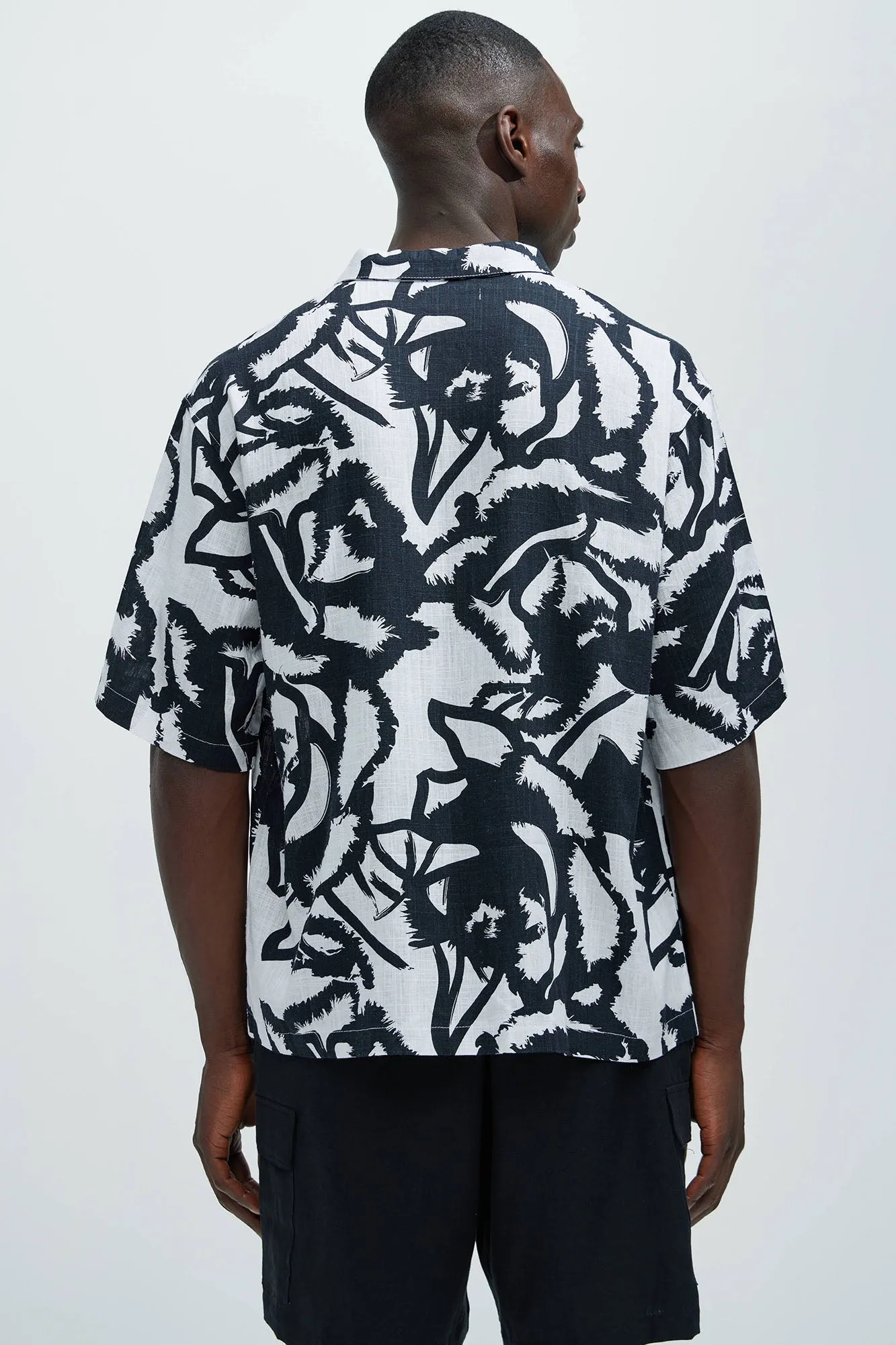 Stanlee Floral Linen Shirt - Black/White sold by Fashion Nova product image thumbnail 3