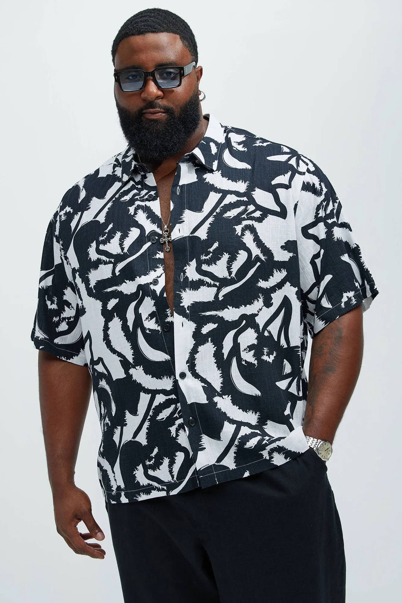 Stanlee Floral Linen Shirt - Black/White sold by Fashion Nova product image thumbnail 4