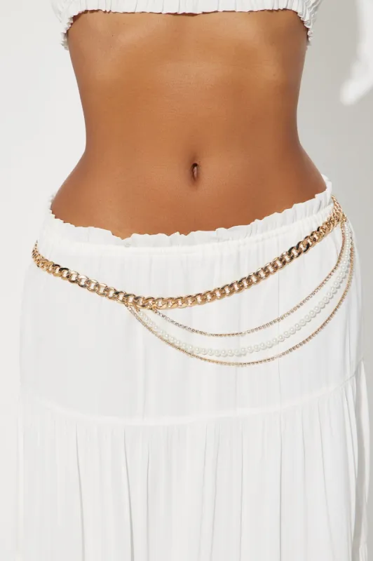 She's A Classy One Chain Belt - Gold sold by Fashion Nova