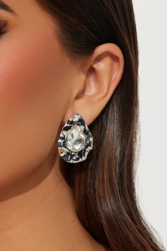 Catch The Vibe Earrings - Silver sold by Fashion Nova