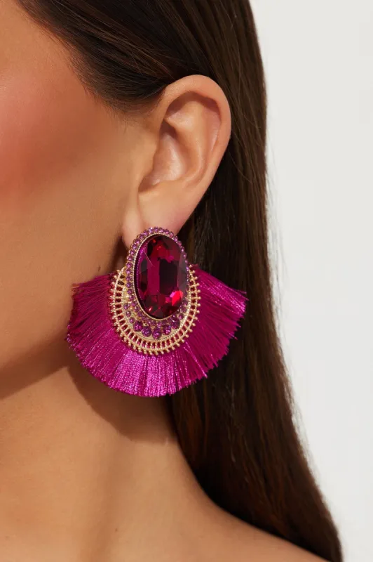 Exclusive Resort Dinner Earrings - Pink sold by Fashion Nova